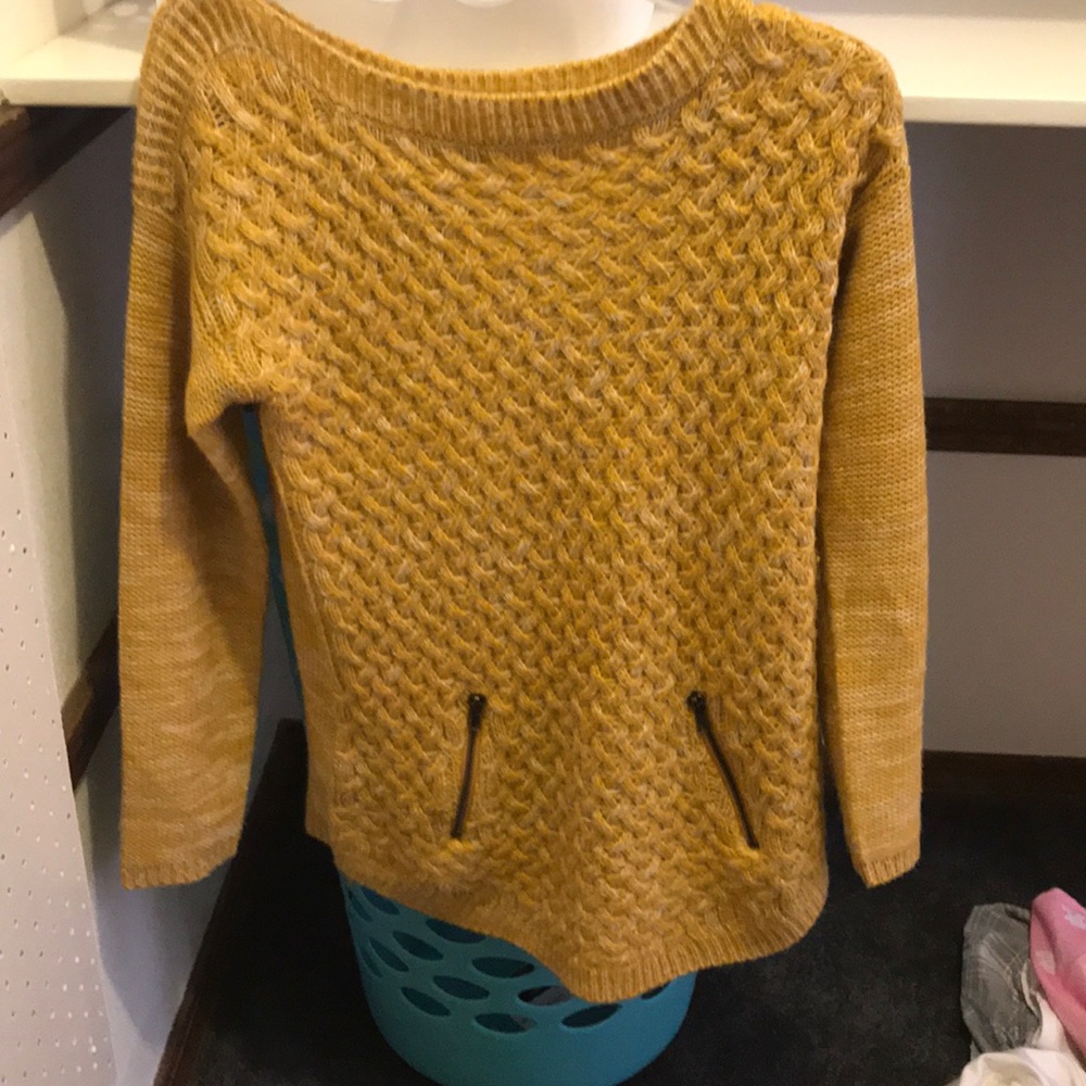 Yellow sweater